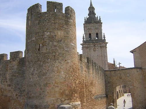 Murallas y Catedral