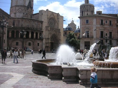 Plaza de la Virgen