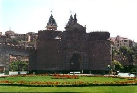 Puerta de Bisagra