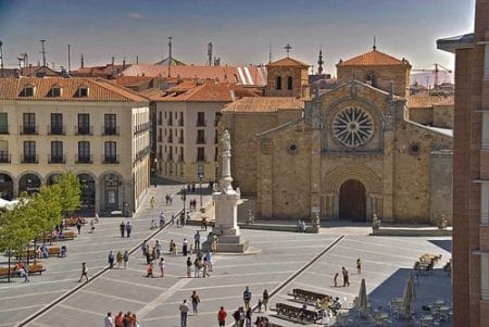 Plaza de Santa Teresa con el Convento de la Santa