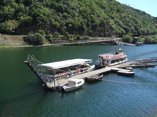 Catamaranes para recorrer el Sil