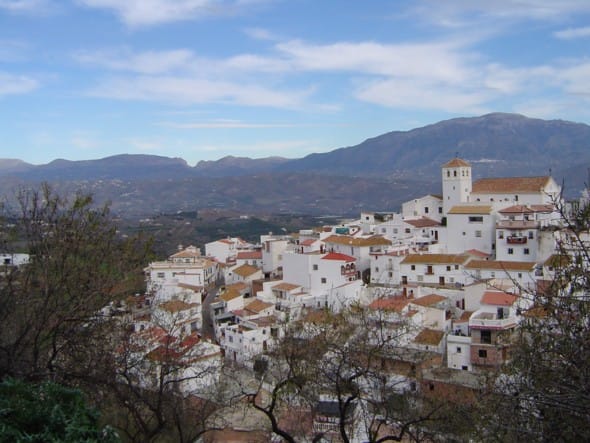 Iznate, el dulce corazón de la Axarquía