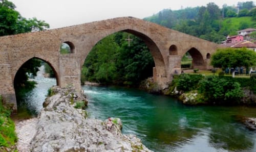 Puente de Cangas de Onis