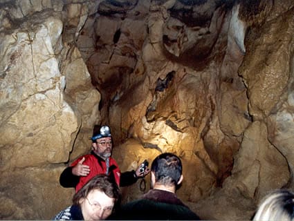 Cueva de Tito Bustillo