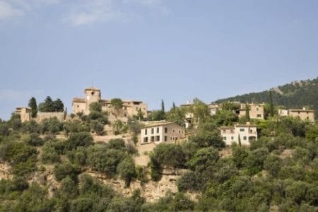Deià, pequeño y típico pueblo de Mallorca