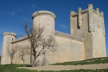 El Castillo de Torrelobaton en Valladolid