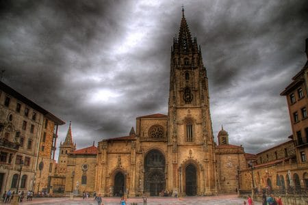 Un paseo por el centro histórico de Oviedo