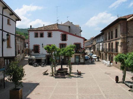 Ezcaray, parada y fonda en Sierra de la Demanda