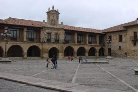 Visita Santo Domingo de la Calzada en La Rioja