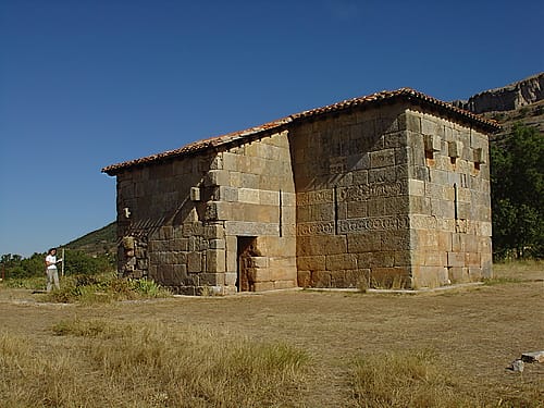 Ermita de Santa María de Lara