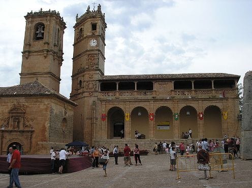 Alcaraz, plaza principal