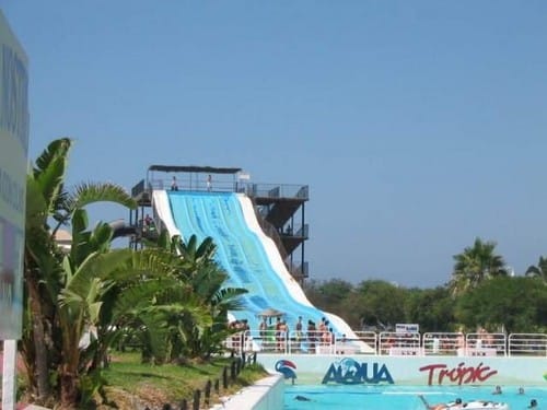 Parque Acuático Aquatropic en Granada sobre7