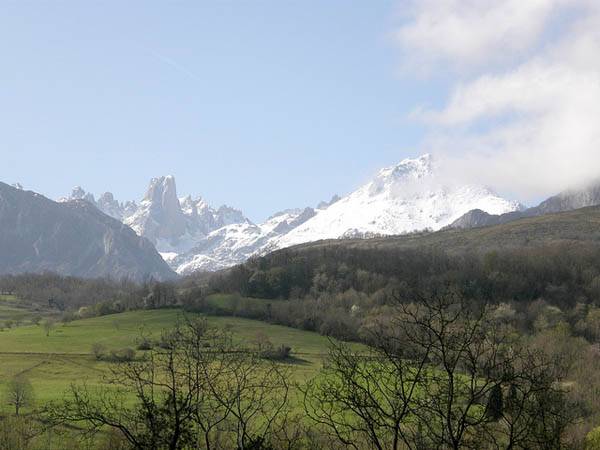 Naranjo de Bulnes en Asturias