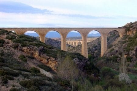 La Vía Verde de los Ojos Negros, entre Castellón y Teruel