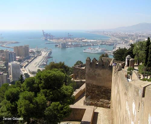 Puerto de Malaga desde la Alcazaba