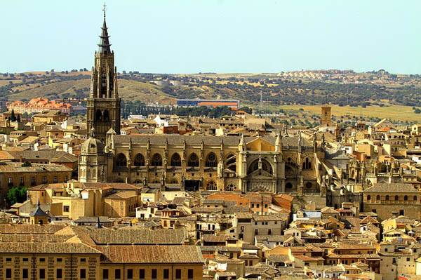 Vistas de Toledo con la catedral