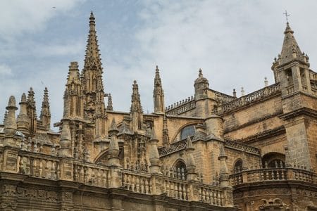 Los 3 sitios históricos más importantes para visitar en Sevilla